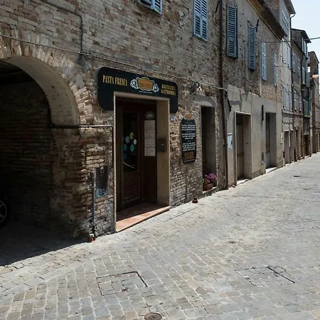 Appartement In The Shadow Of Three Giants Monte San Pietrangeli